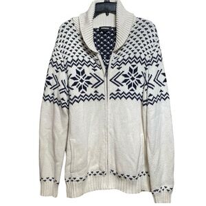 Express Men’s  White and Black Patterned Sweater XL
